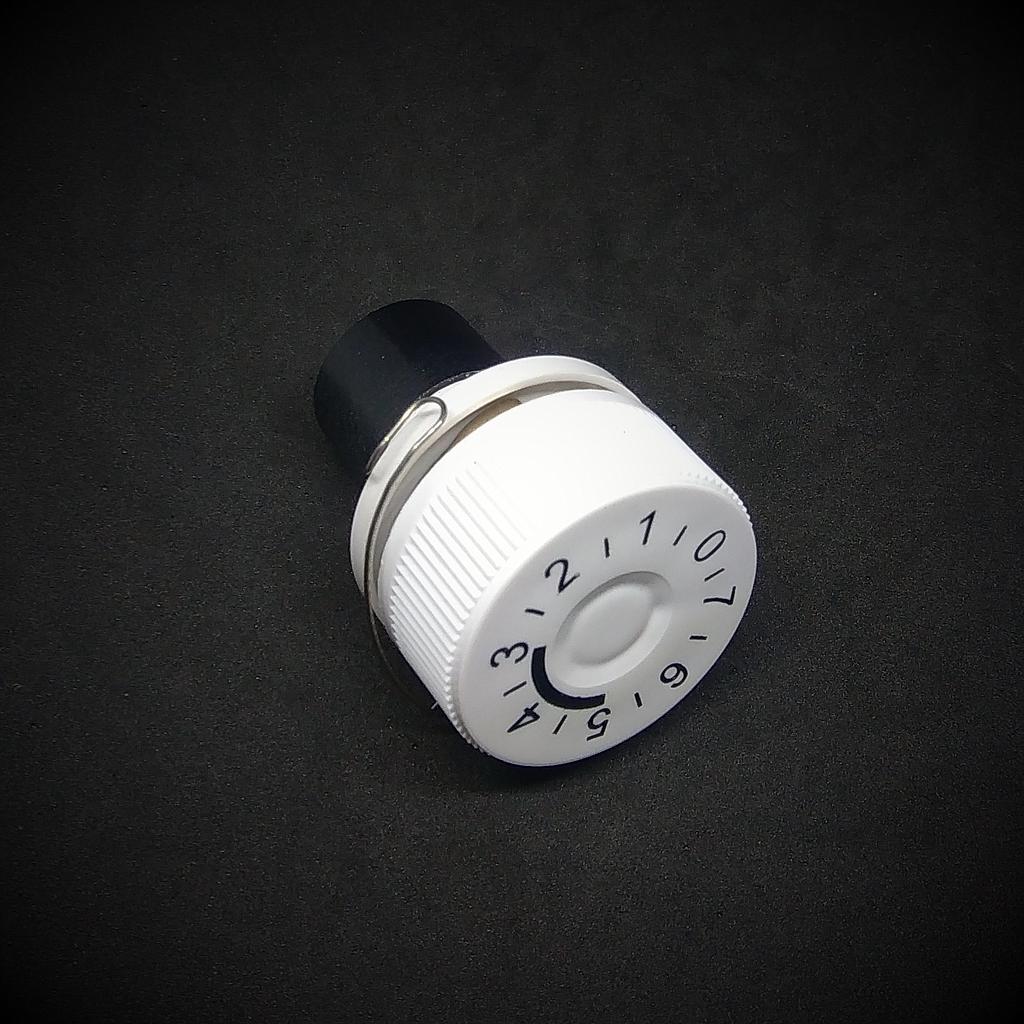 Napínač nite Lucznik 46022