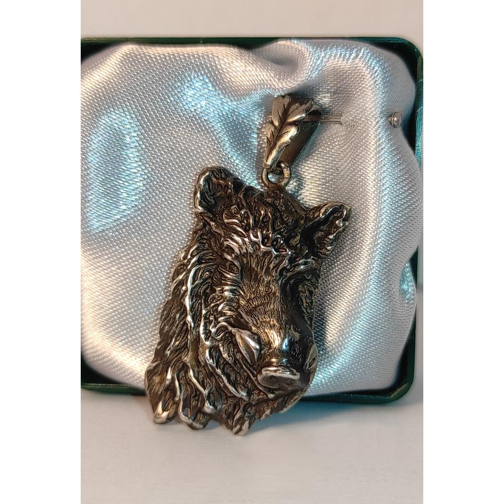 Strieborný prívesok diviak